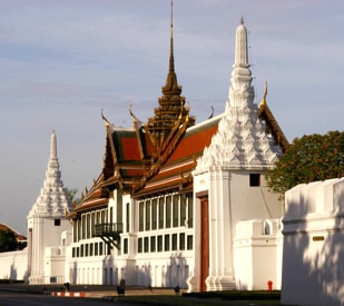 วัดพระศรีรัตนศาสดาราม